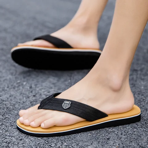 Herr Casual Flip Flops Mode Strandskor Herr Sommar Halkfria Platta Slides Herrtofflor Inomhusskor Herr Herrtofflor 8 best sales glada floppar - №7