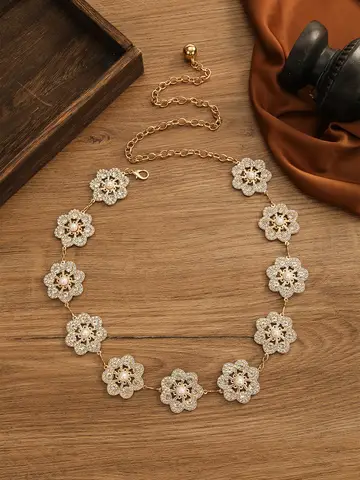Cinture in vita classiche in oro a forma di fiore con decorazione di strass di perle Y2k da donna per la festa del vestito Ottima idea regalo di Natale per gli amici