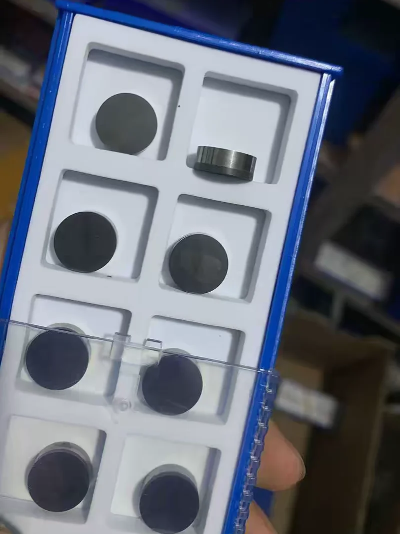 PCD PCBN CBN Runde Wendeschneidplatten Drehwerkzeuge für Metalldrehmaschinen Schneidwerkzeug-Halterung Fräsdiamant RNGN0903 RNGN1203 3/8 1/2 Zoll – Detail 5