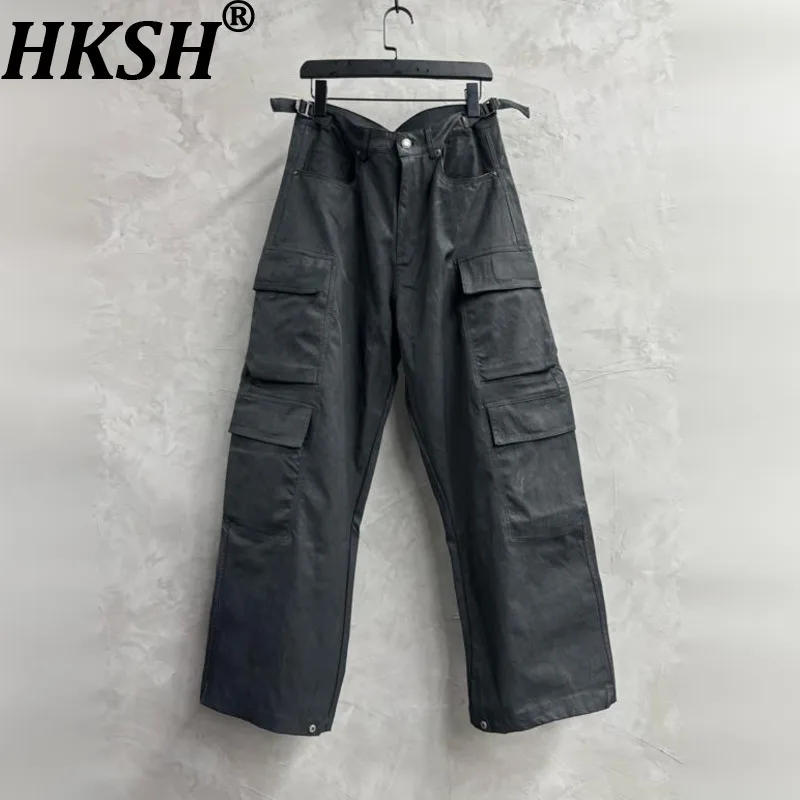 

HKSH Spring Autumn New Men Dark Waxed Cargo Pants Multi-Pockets Patchwork Coated Casual Fashion Trendy Wide-Leg Overalls HK14875