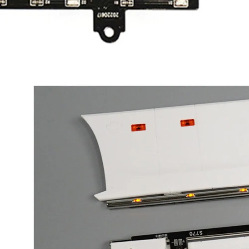 

RC Part 3-7V LED Plastic Side Skirt Light Bar Warning Lamp Bead Spare for 1/14 DIY Remoted Tractor Truck 770S 6×4 56368 Model