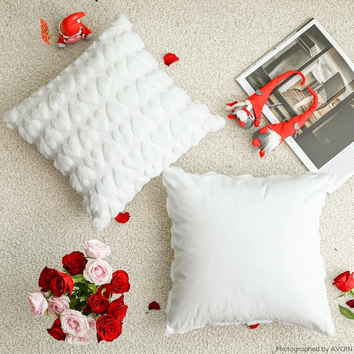 Set of 2 Plush Throw Pillow Covers with Heart-Shaped Patterns, 18 X 18 Inch Soft and Fluffy Cushion Cover, Comfortable Dec