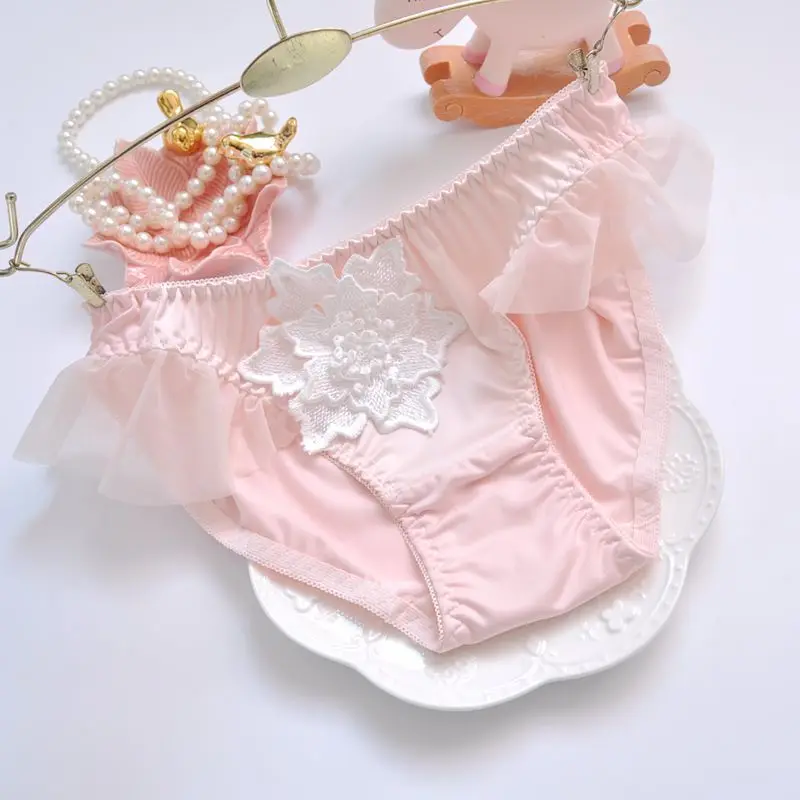 Embroidery Flower Milk Silk Women Underwear High Elasticity Seamless Breathable Cute Lovely Sweety Mesh Panties Breifs