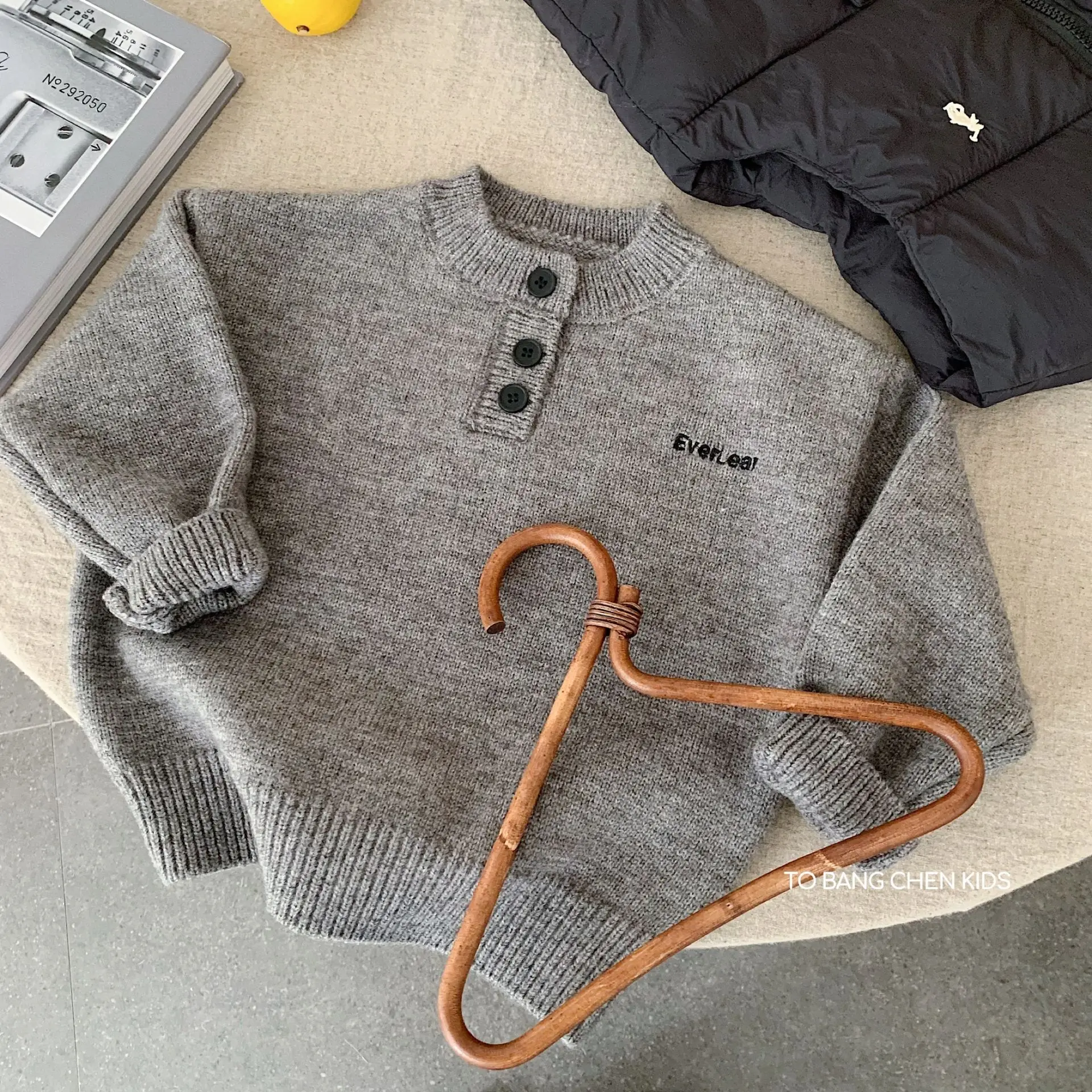 

Children's Knitted Sweater 2025 Winter New Boys' Split Collar Sweater Boys' Solid Color Winter Base Shirt