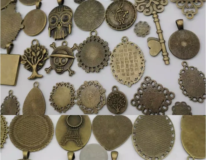 

Bronze Mixed Base Lace Bottom Support Photo Pendant Vintage Alloy DIY Necklace Accessories with Time Stone