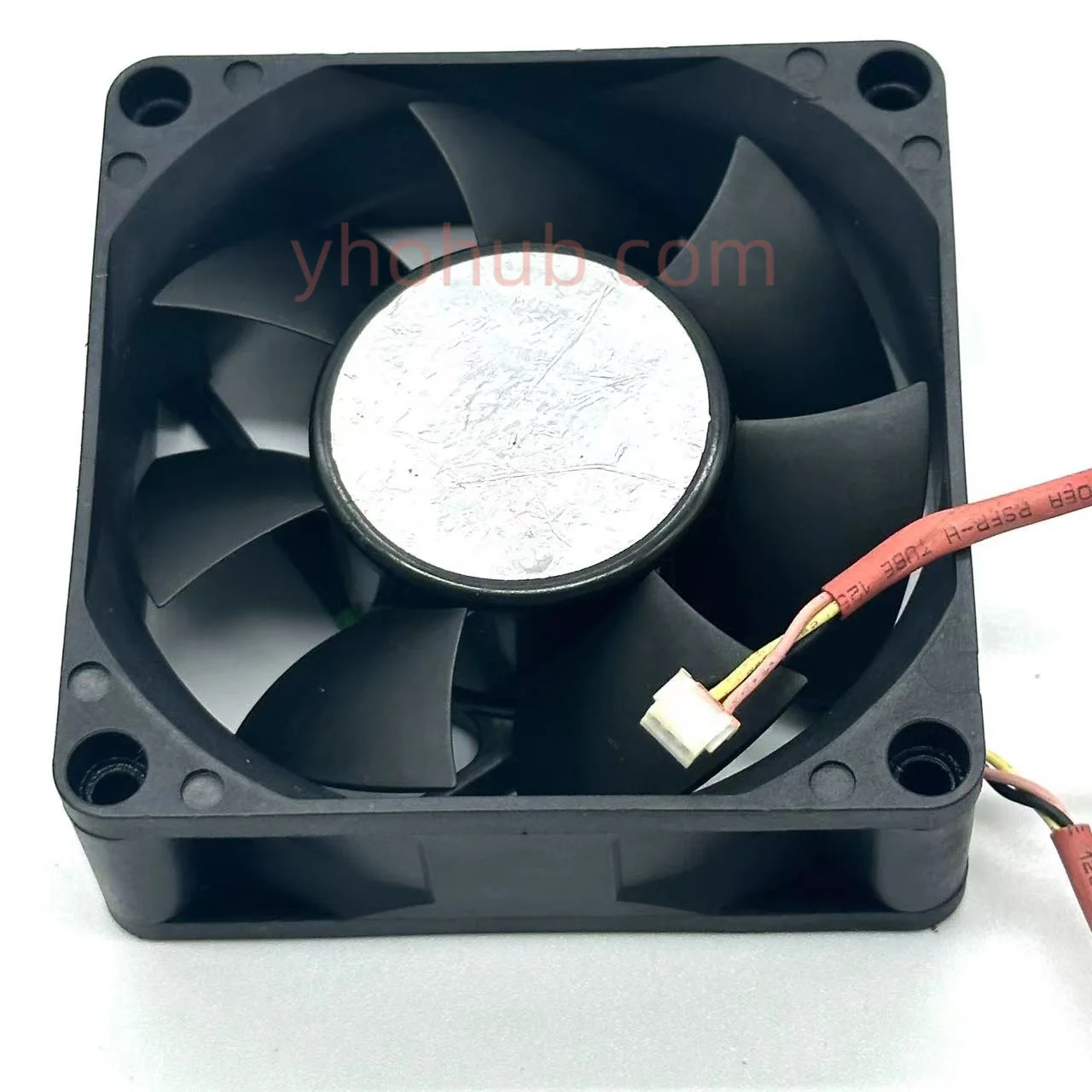 MGT7012HF-R25 DC 12V 0.22A 3-Wire 70X70X20mm Server Cooling Fan