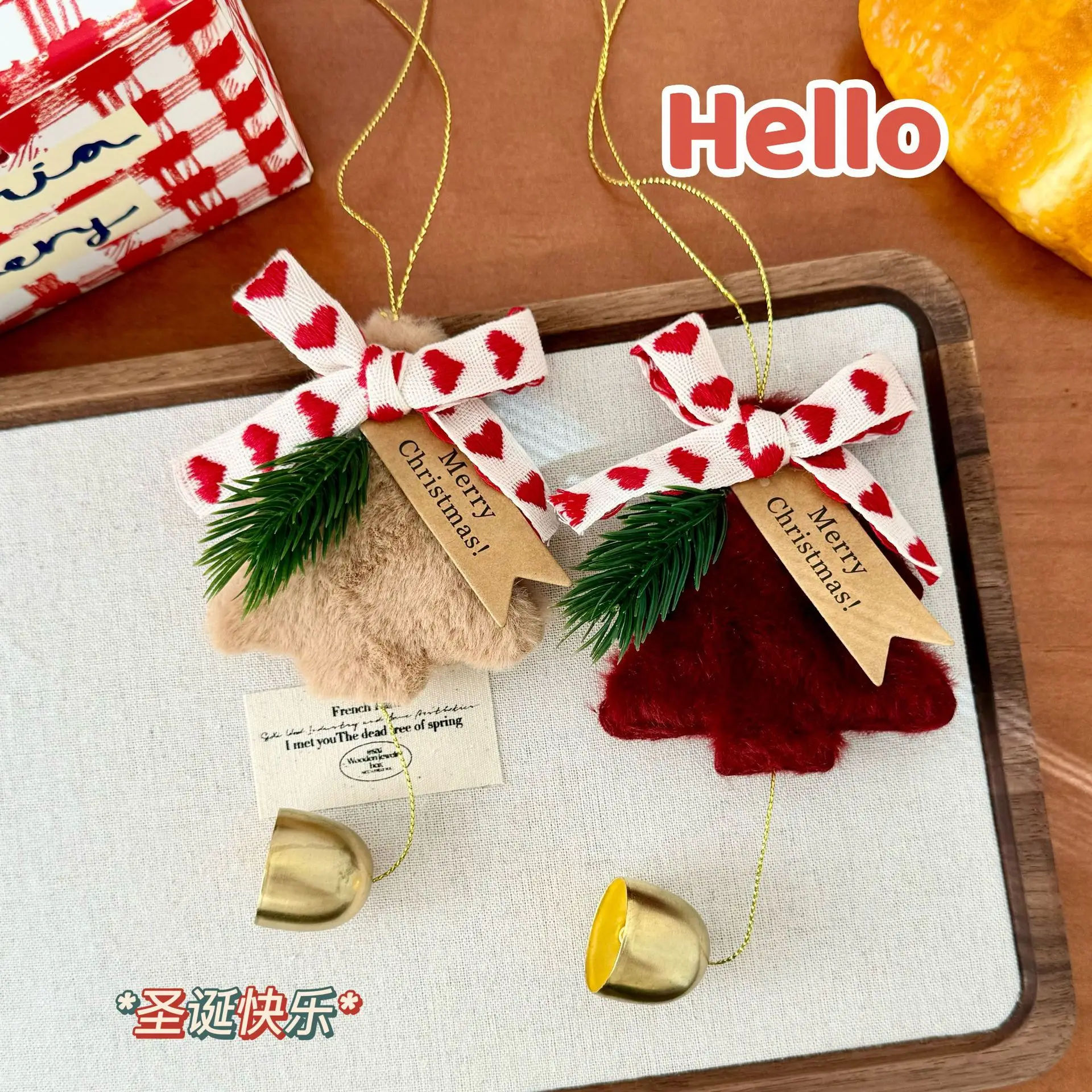 New Christmas Tree Bell Pendant Decoration Car Doorbell Wall Hanging Decoration Plush Bells For Christmas Gift