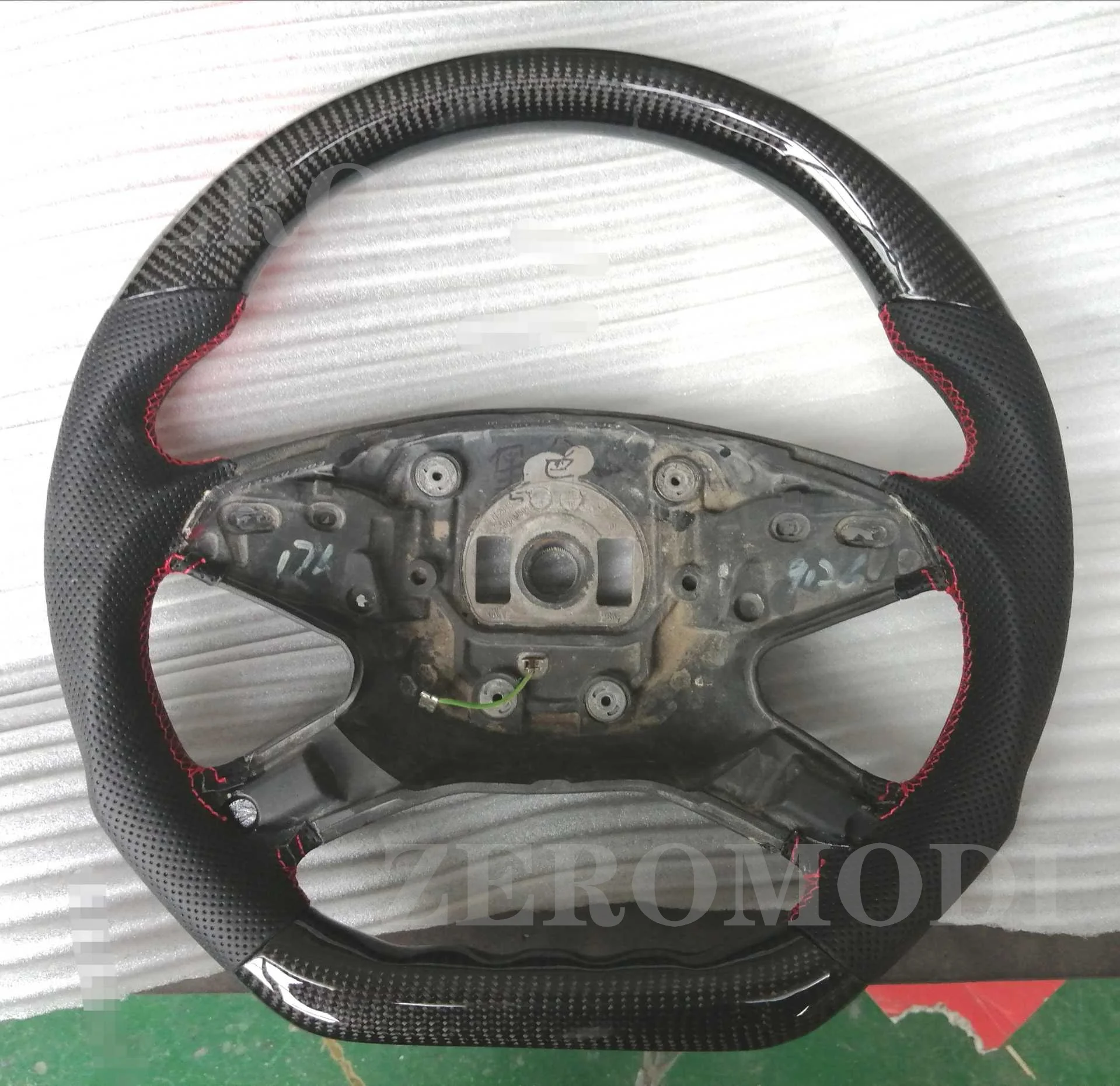 FOR 2009-2013 for Mercedes E Class W212 Steering Wheel Carbon Fiber Black Leather Sport