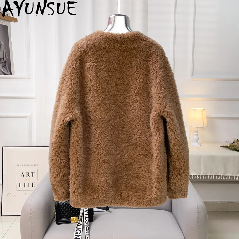 AYUNSUE 100% 천연 양모 여성 자켓 중간 길이 v 넥 양 모피 자켓 여성 의류 고품질 2025 겨울 Abrigo Mujer
