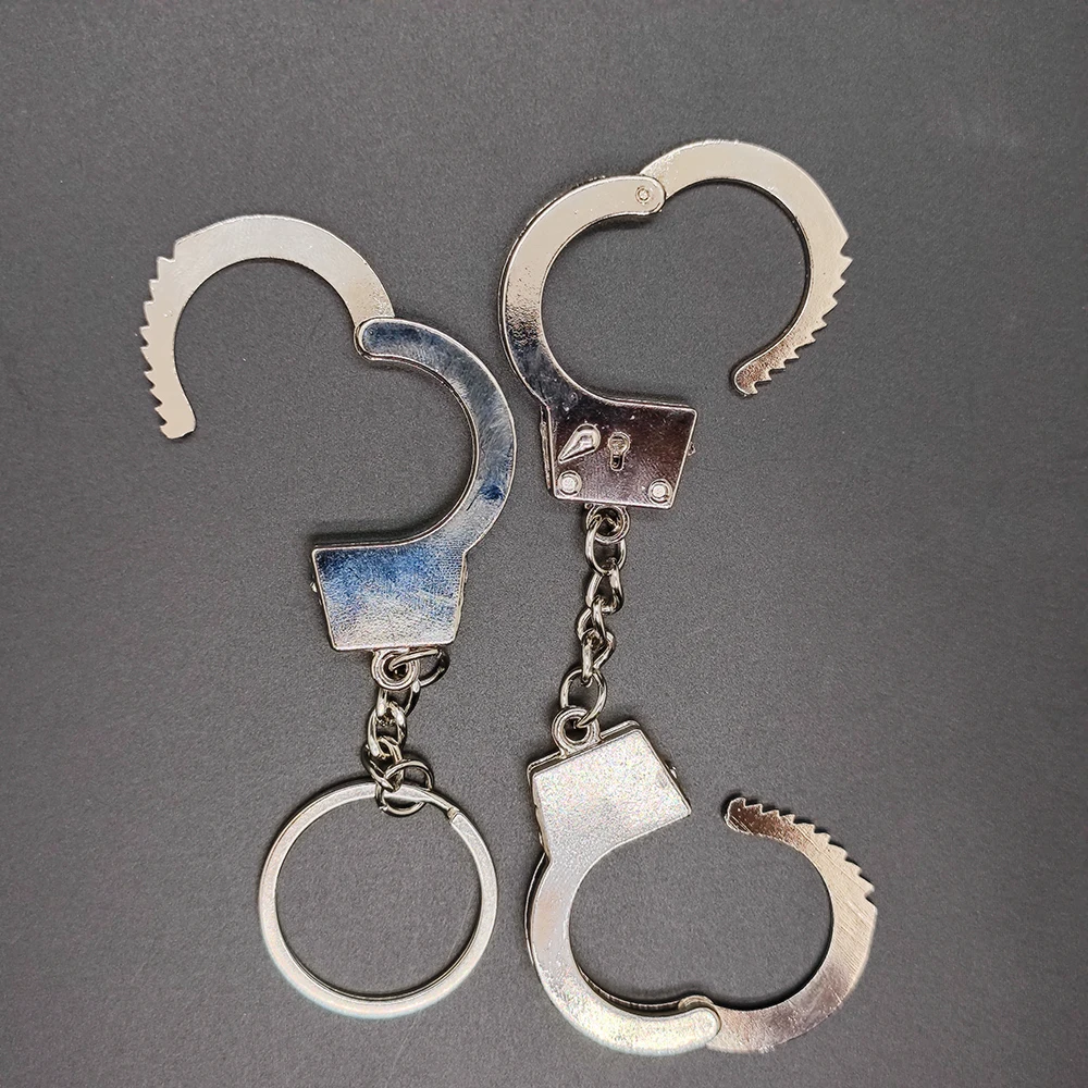 Creative Gift Personality Simulation Double Handcuffs Metal Key Chain Advertising Car Waist Hanging Key Ring Chain Accessory