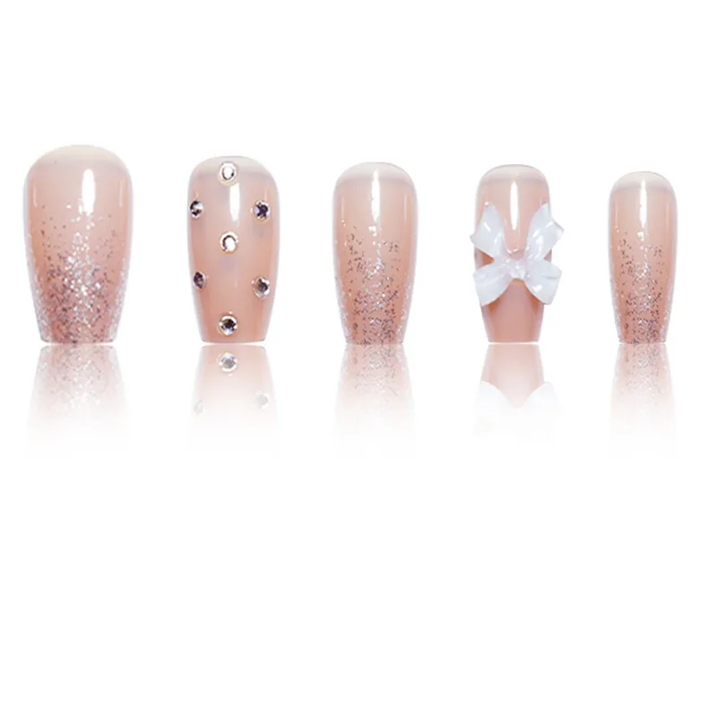 24個入り グリッタースパンコール フレンチミディアムコフィン型つけ爪 3Dリボン シンプルフェイクネイル 女性用 スイートホワイトネイル 付け爪