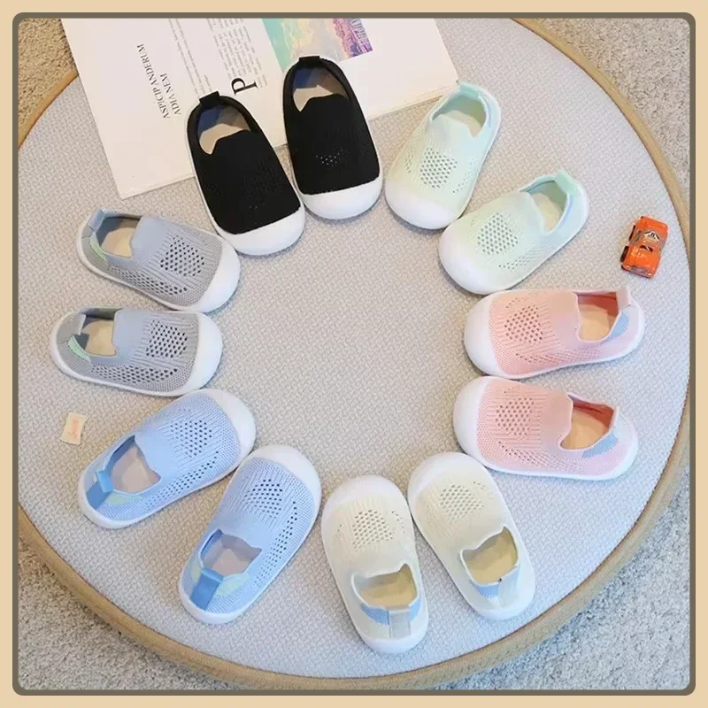 

Яркие цвета, модная простая обувь для малышей на мягкой подошве для мальчиков и девочек, детская обувь для мальчиков, новорожденных девочек