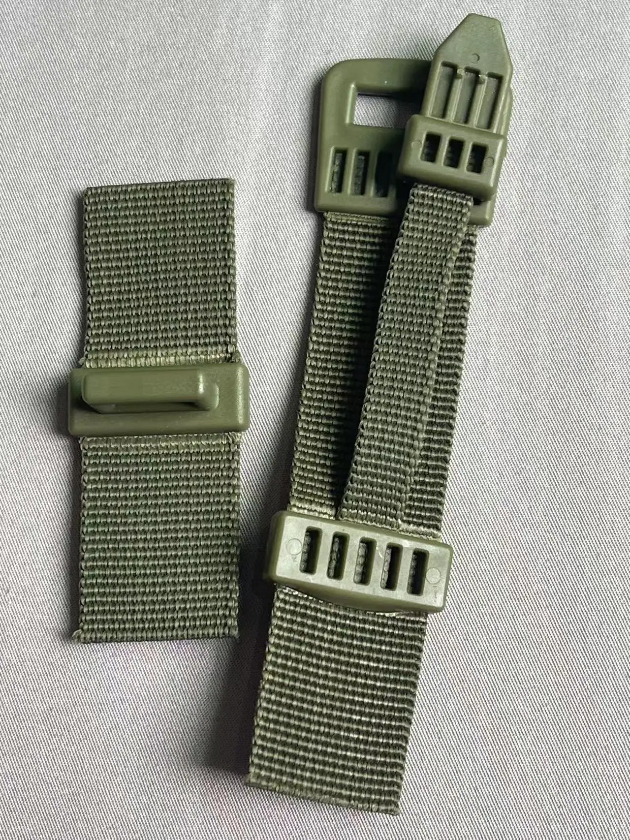 Army green Spanish type buckle1