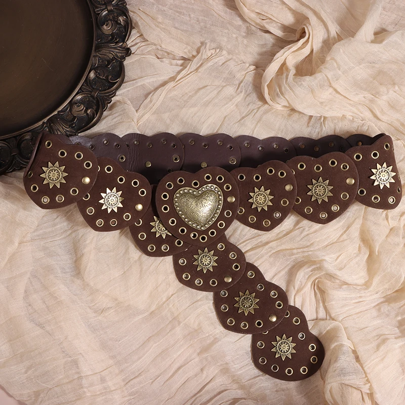 Cinturón de PU con hebilla de corazón grande Retro para mujer, cinturón de mezclilla occidental, remaches anchos, cinturón decorativo Steampunk, alta calidad