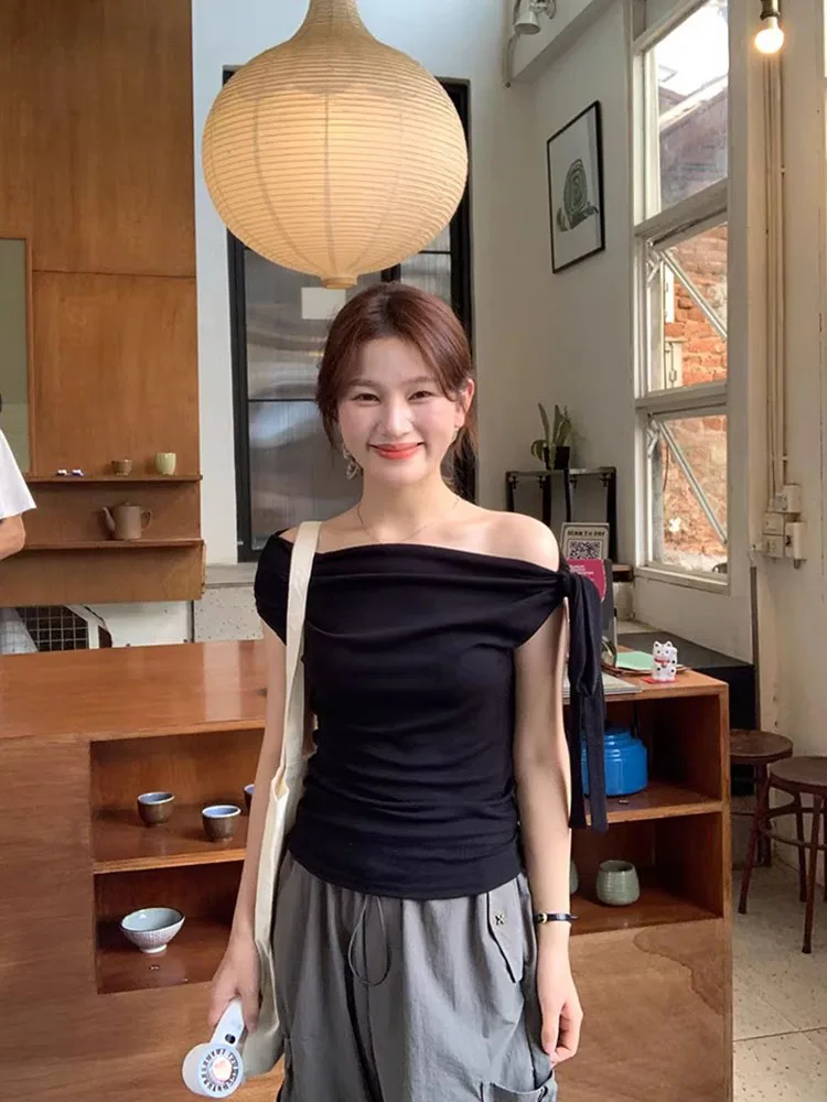 Pure desire, sexy, irregular straps, off shoulder short sleeved T-shirt, women's summer new slim fit and slimming top