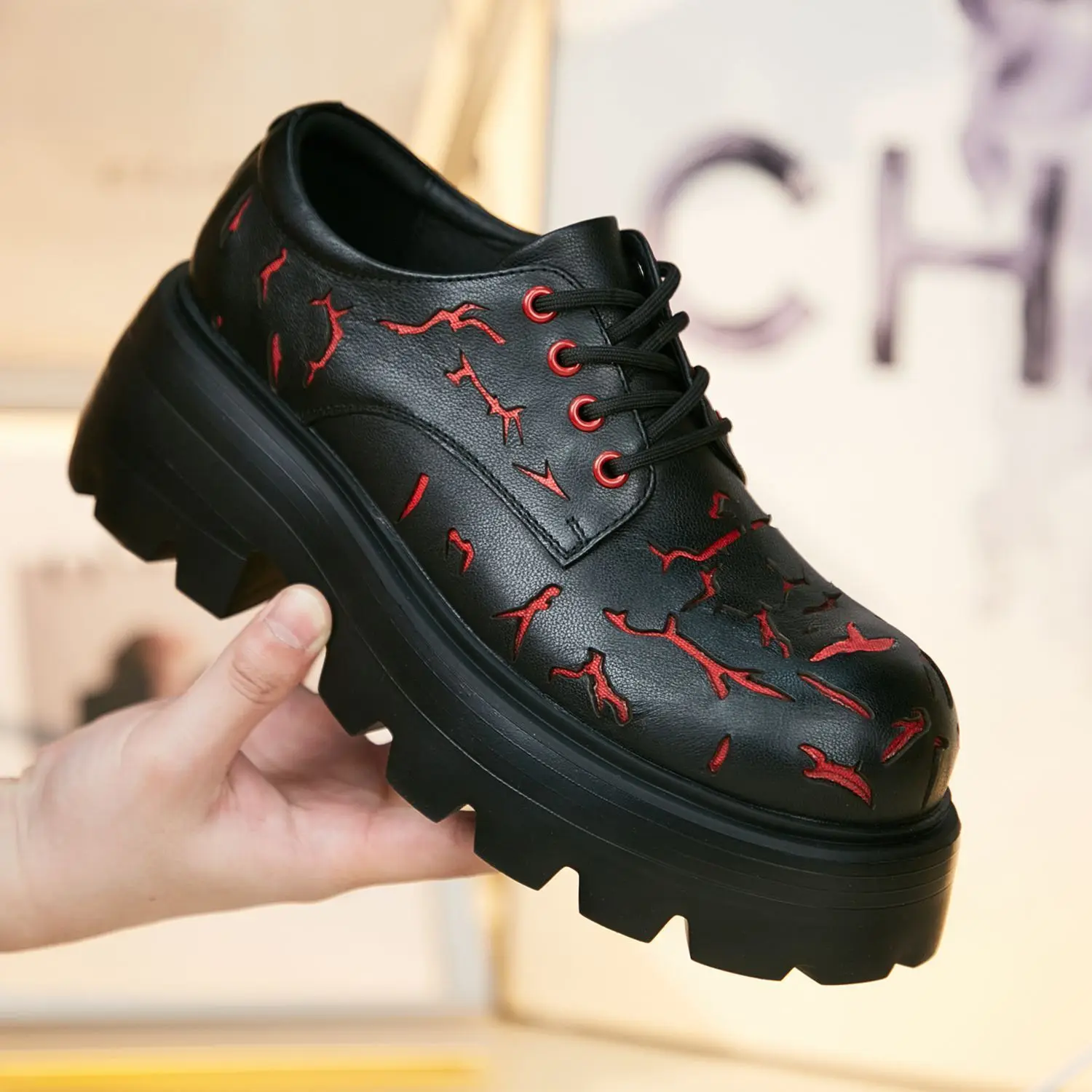 

2025 New Men's with Thick Soles Fashionable Height-Increasing Casual Leather with Distressed Cracks Sneakers Raised Derby Shoes