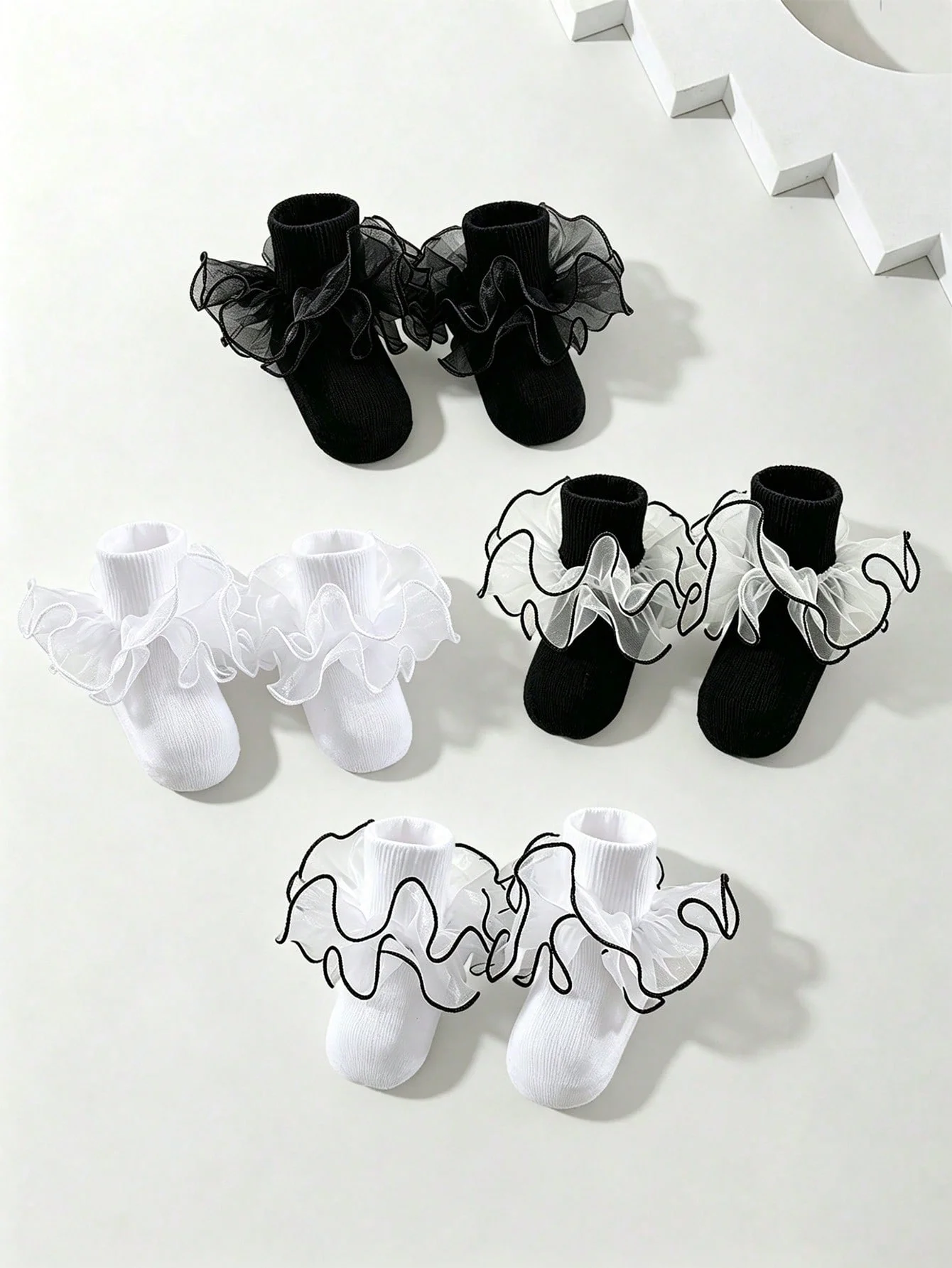 4 Pairs of Girl's Classic Black and White Ankle Socks with Transparent Lace Decoration for Children Aged 1-12Y to Wear to School
