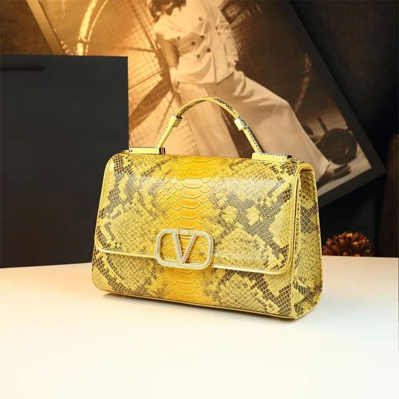

2026 New Arrival Women's Genuine Leather Handbags | Stylish Snake Print Crossbody Bags | High-End Elegance Niche Design