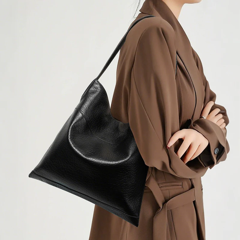 

Genuine cowhide leather women's shoulder bag, stone pattern, large capacity travel hobo bag, underarm large bag