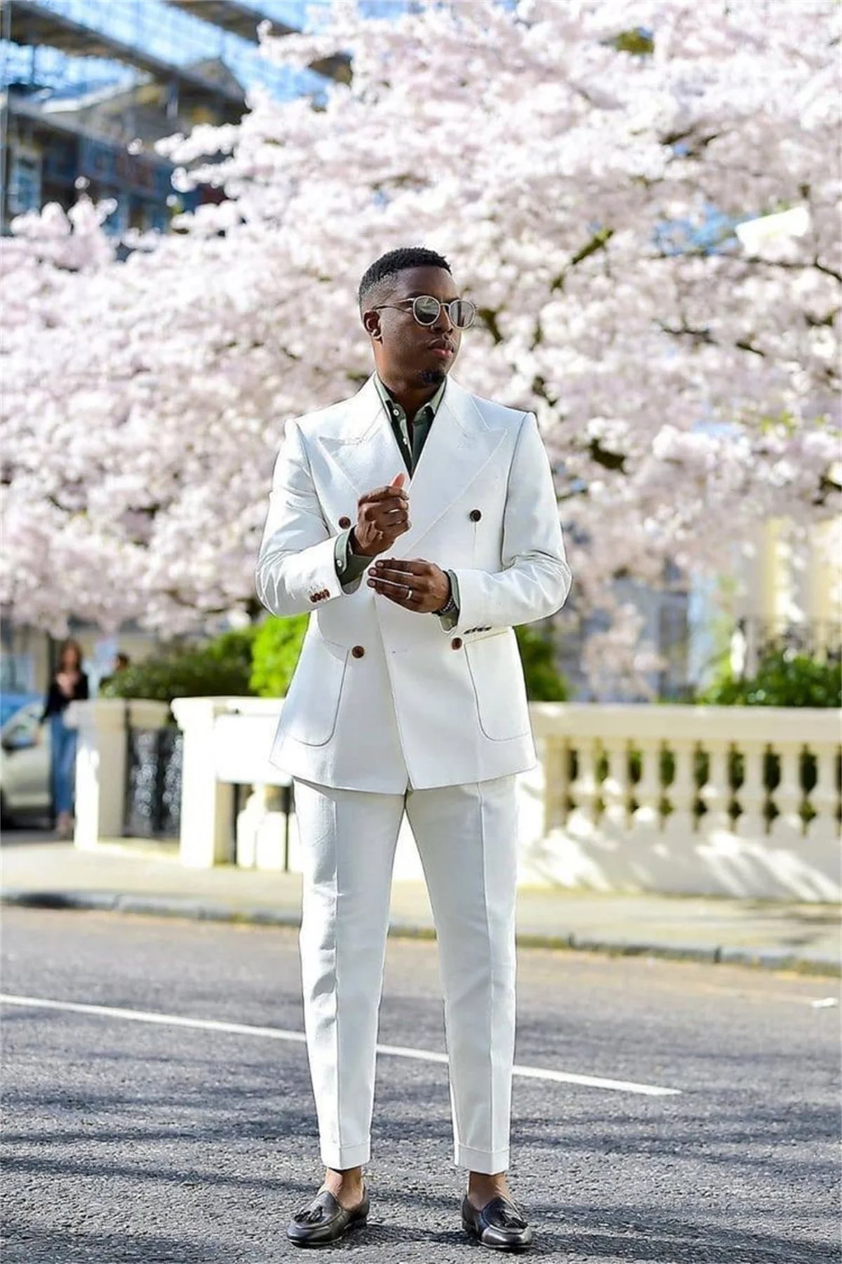 

Business White Male Prom Blazers 2 Pcs Set Double Breasted Groom Wedding Tuxedos Peaked Lapel Customized Groomsmen Costume Homme