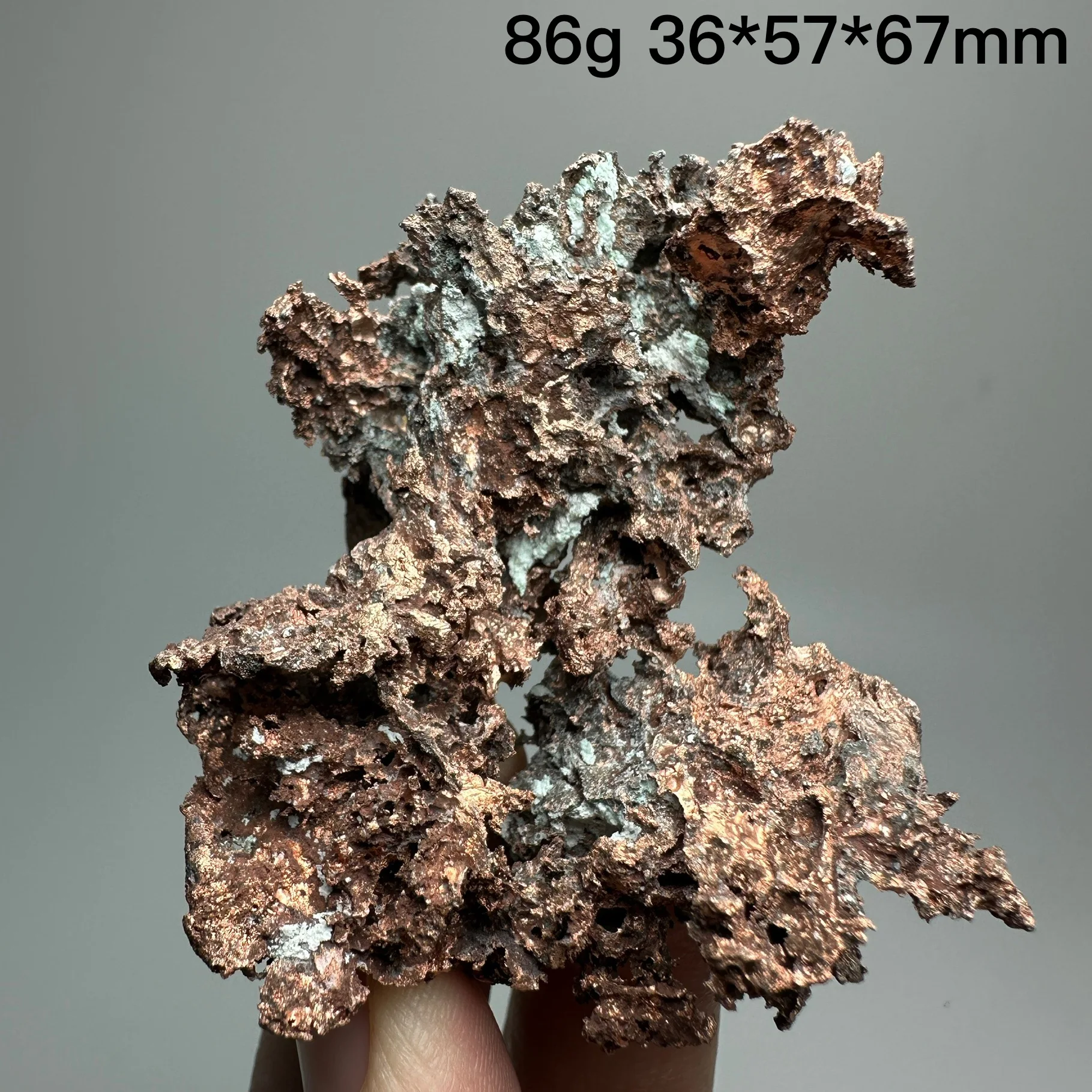 

Natural Jiangxi natural copper mine specimens, healed quartz stone crystals and rock gemstones, home decoration ornaments