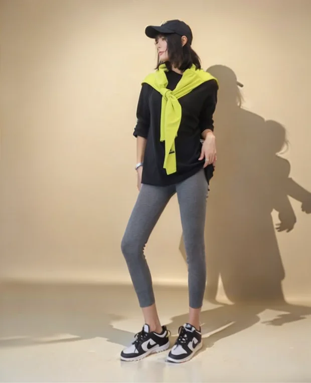 النساء طماق تقليم الفني العادي منخفضة الارتفاع Scrunched التنفس بحرية اليابانية منتصف الخصر سميكة سوداء رفع عالية Ootd الجوارب