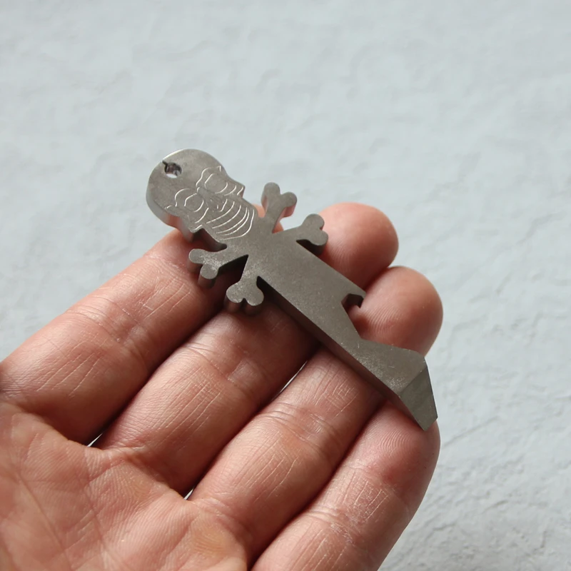 Strumento apribottiglie multifunzionale con barra di leva multifunzionale in lega di titanio EDC portatile per esterni