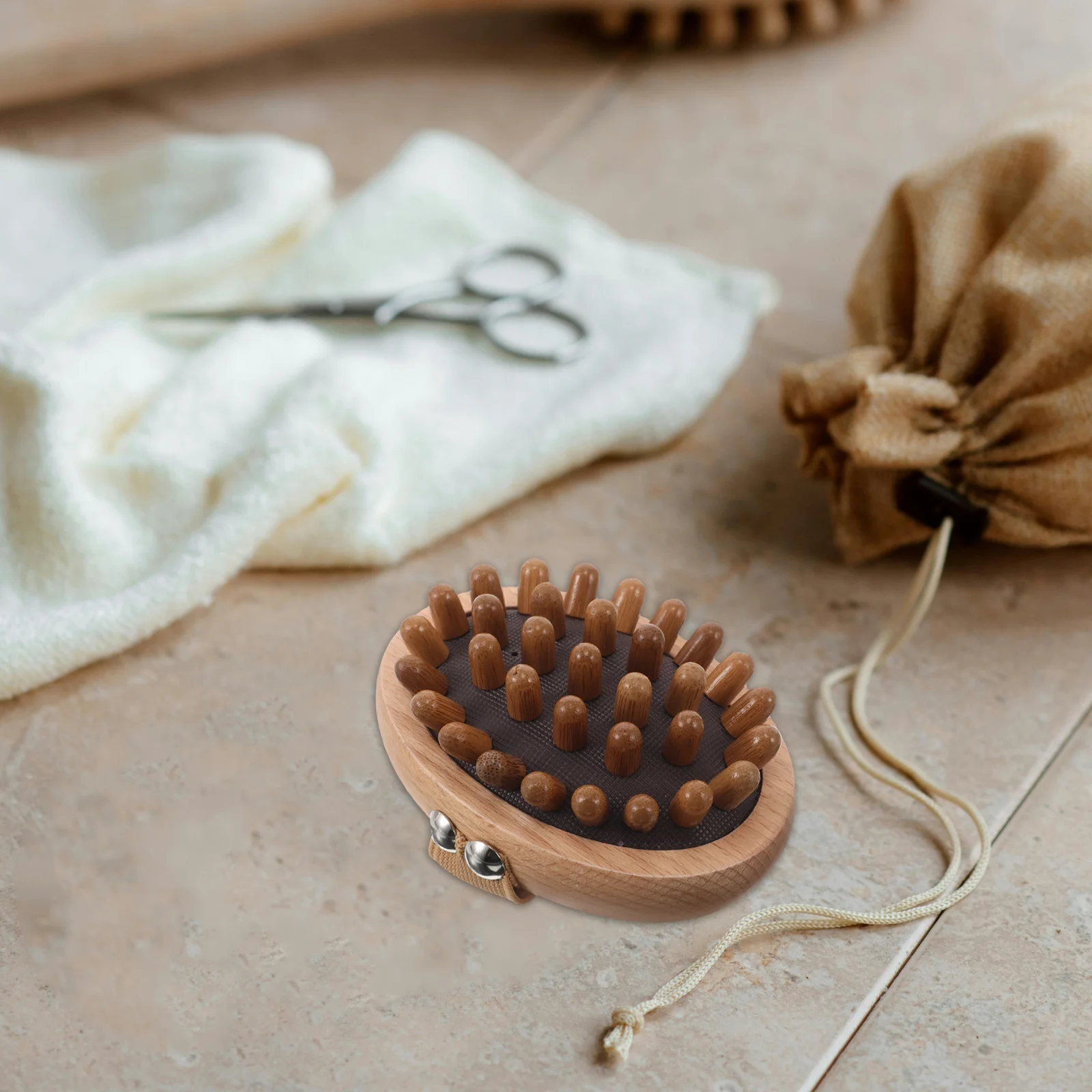 مشط تدليك فروة الرأس الخشبي المريح، شعيرات ناعمة لتدليك الرأس الفعال، فرشاة شعر محمولة للجنسين للاستخدام اليومي #1