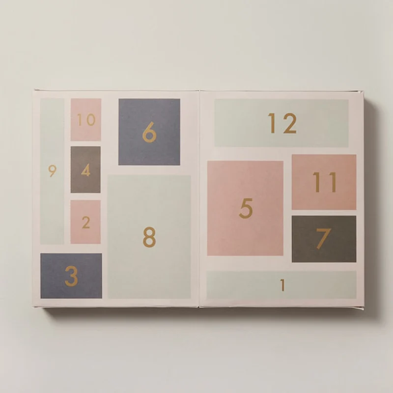 20252022 Wholesale Packing Christmas Empty Essence Makeup Happy Holiday Advent Calendar Box with 12