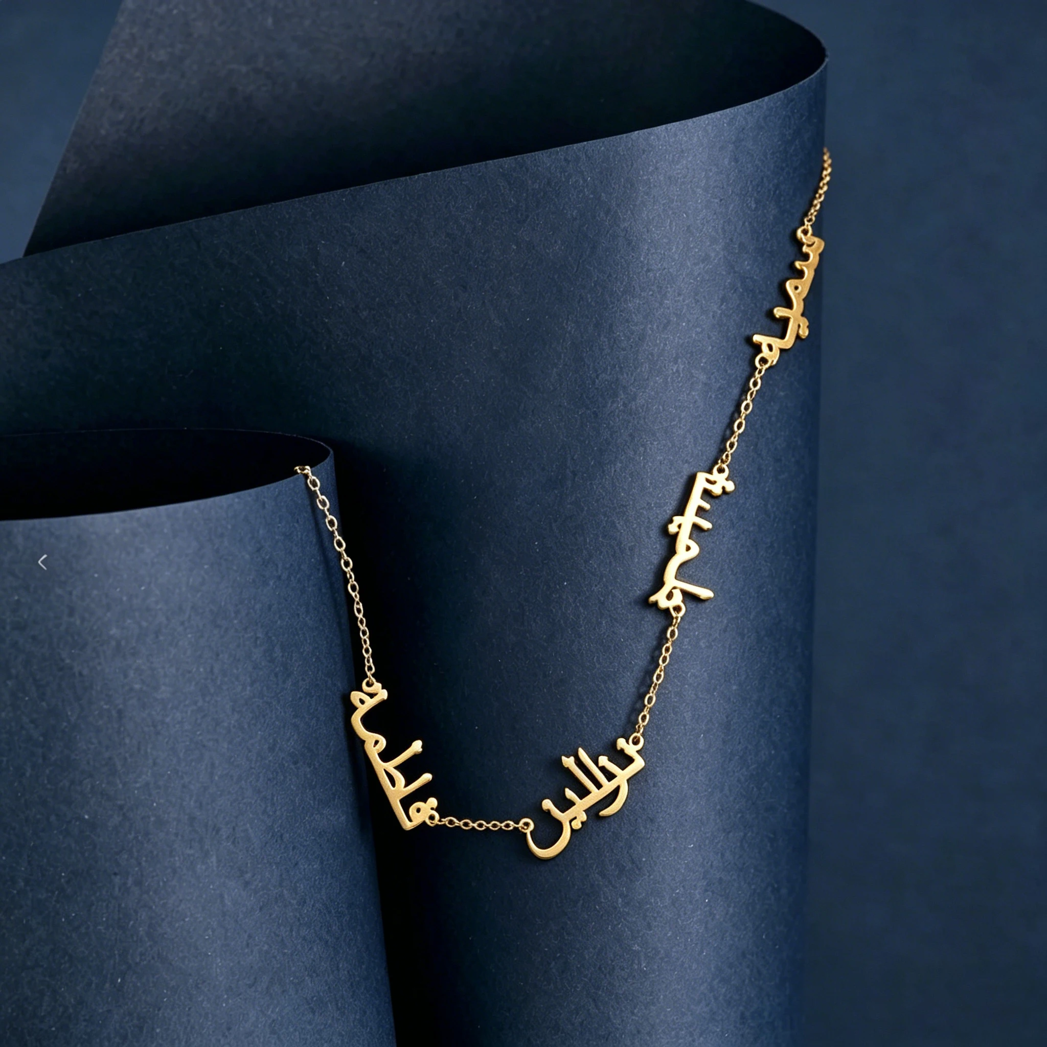 カスタマイズされたネームネックレス カスタム複数名入りペンダ - Name Necklace Custom のレビューと価格