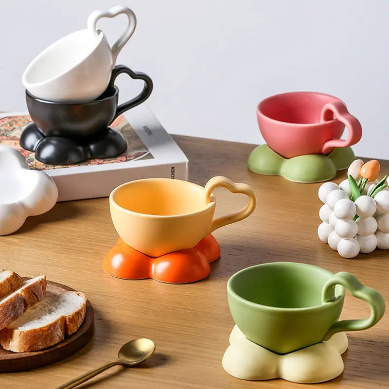 Creative Cute Contrast Color Love Ear Hanging Ceramic Coffee Set Personality Couple Afternoon Tea Cup and Saucer Suit