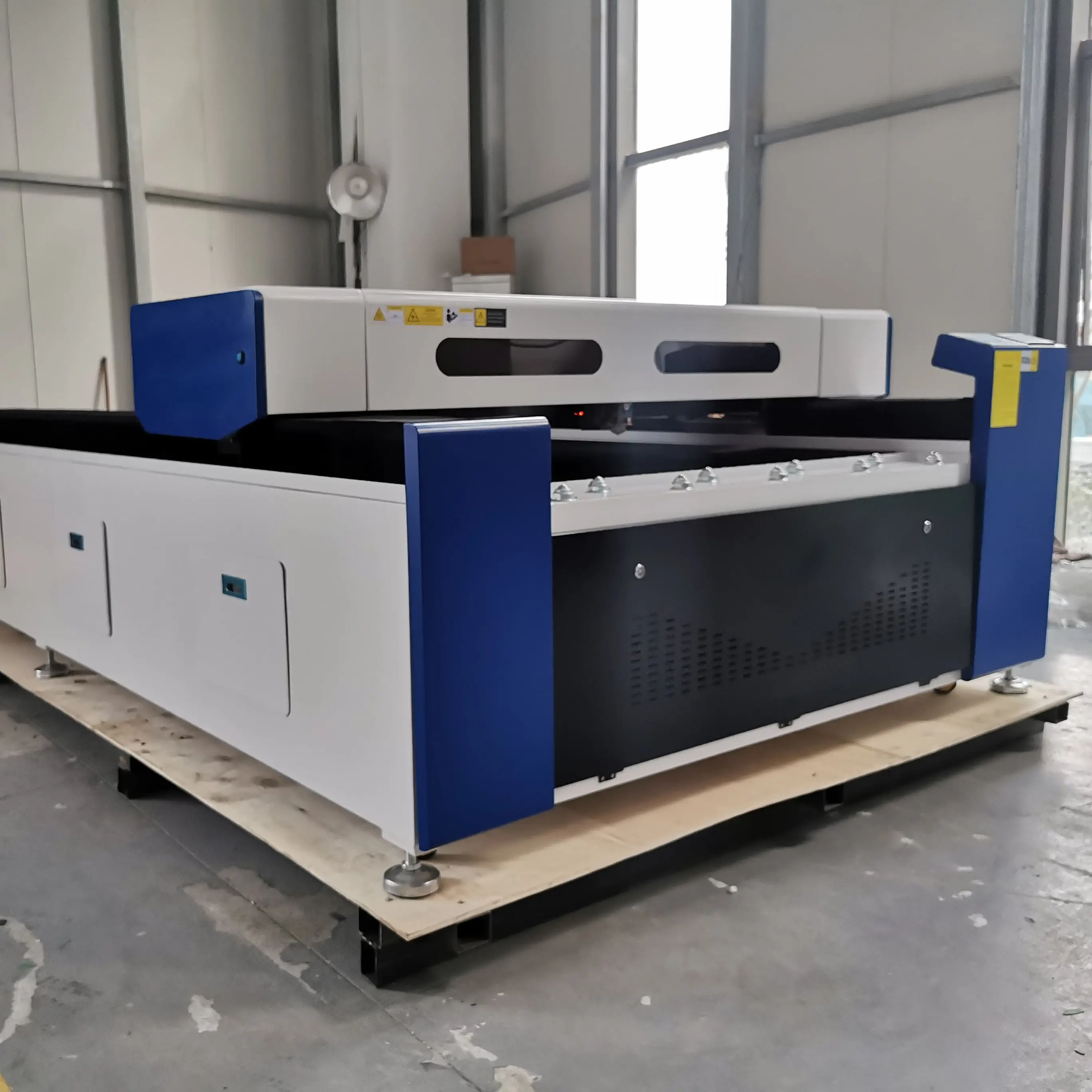 

Cheaper Price 1325 Dual Heads Metal Plate Tube Pipe CNC Laser Cutting Machine 1530 CNC Laser 200W 300W 500W Laser Cutter