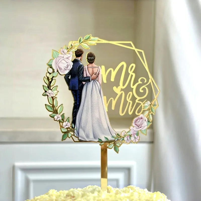 Golden Acrylic Mr&Mrs Love Wedding Cake Topper Wood Bride and Groom Cake Topper for Wedding Engagement Party Cake Decorations