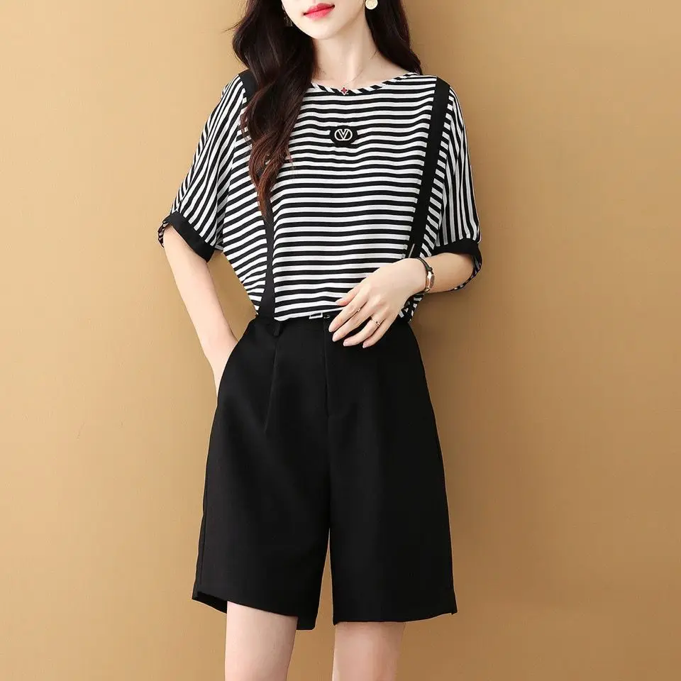 Oversized Casual Women\'s Set Summer New Short Sleeved Striped T-shirt and High Waisted Shorts Trendy Two Piece Set for Women