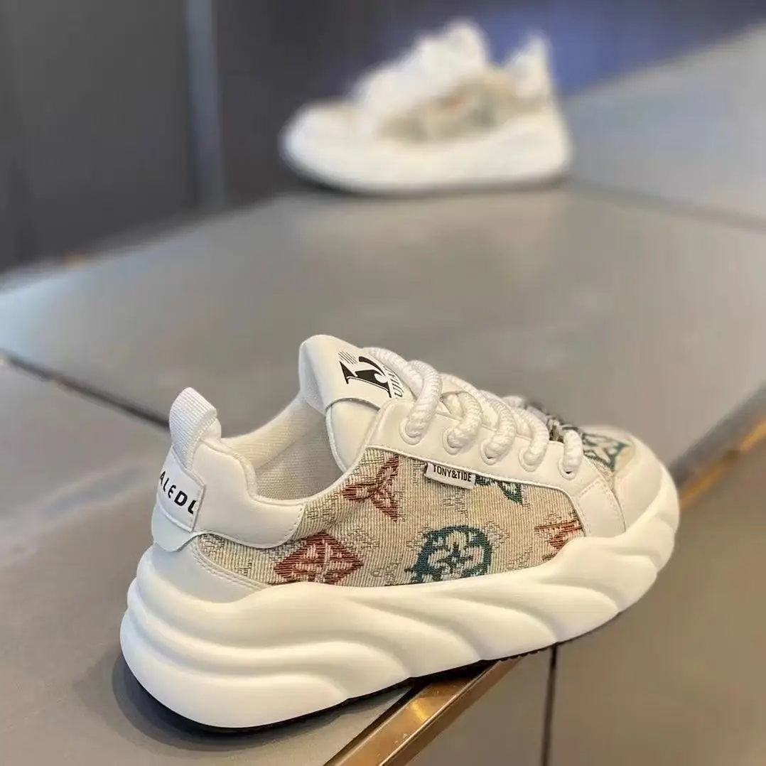 

Холстовая дышащая противоскользящая мужская обувь на толстой подошве, новинка 2023 года, мужская повседневная обувь, модные уличные удобные мужские кроссовки на подошве