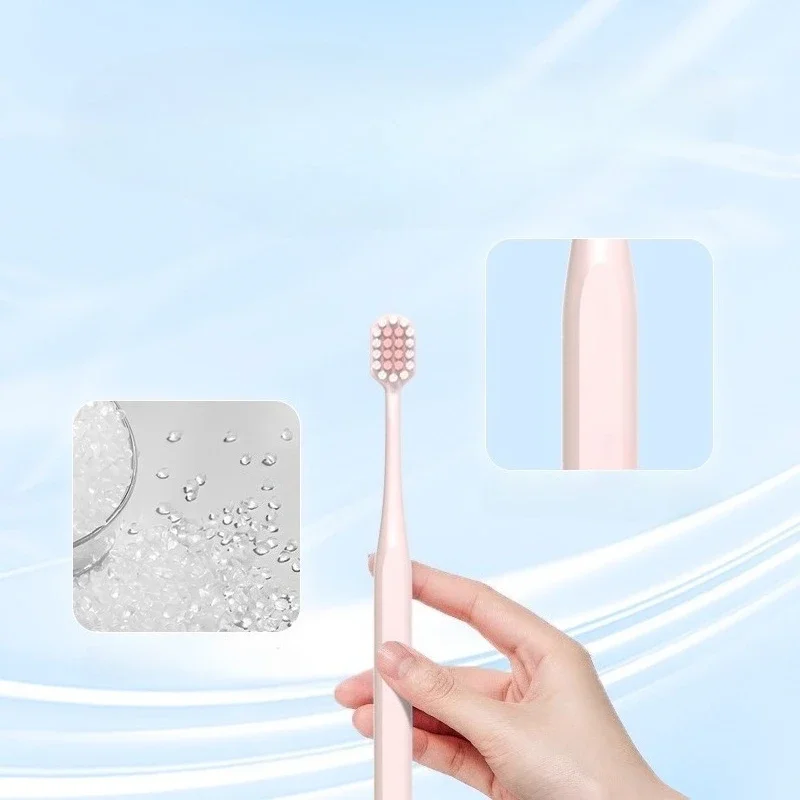 فرشاة أسنان للكبار بشعيرات ناعمة ممتازة برأس واسع منزلية فضية أيونية على الطراز الياباني حزمة عائلية 8 قطع تغليف دلو