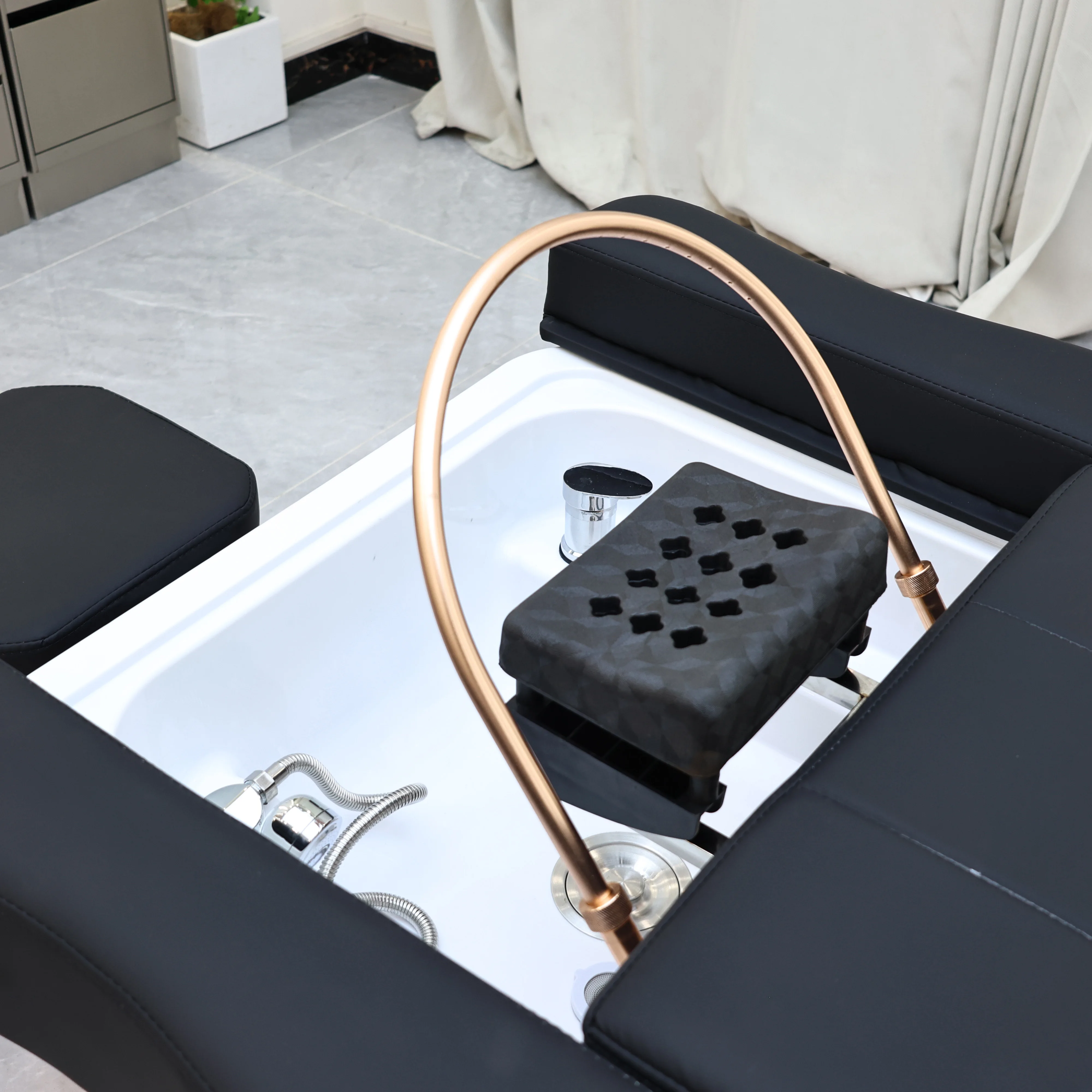 Moderner schwarzer Leder-Fußmassagestuhl, Salon 2-in-1 Shampoo- und Fußbadstation, elektrischer Fußmassagestuhl mit LED-Beleuchtung – Detail 19
