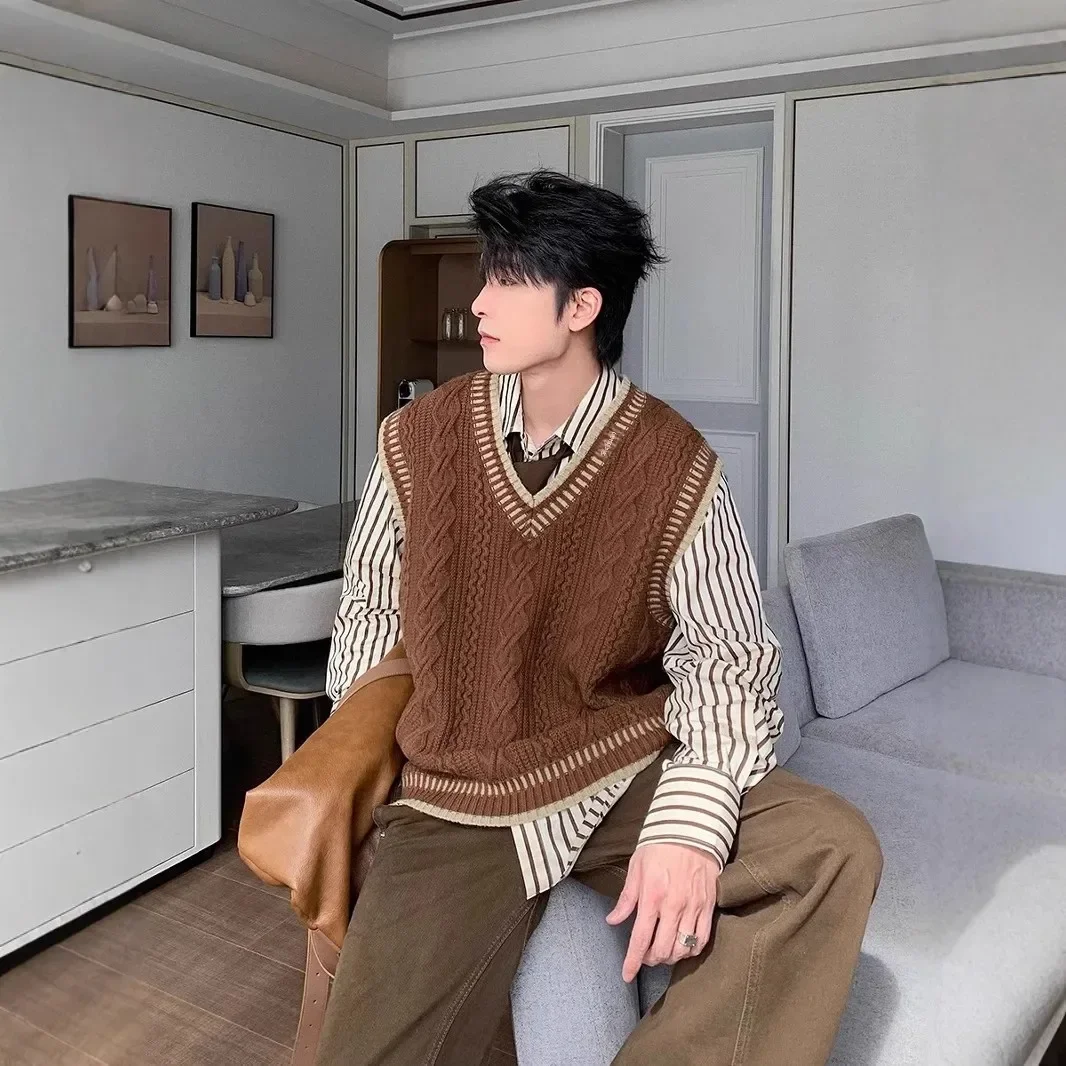

New Arrival Autumn Winter Preppy Style Cable Knit Vest Sweater Men's Casual V-neck Top Korean Version Loose-fit Top