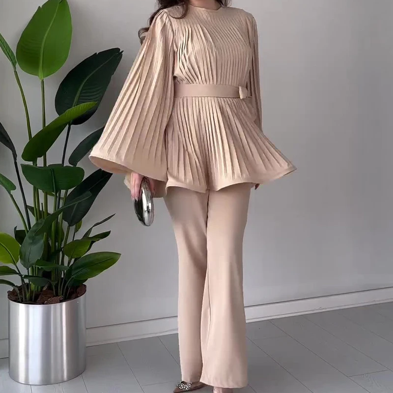 Monochrome Long Sleeved Loose Two Piece Sets Lady O Neck Lace Up Top + Long Pants Suit New 2024 Autumn Pleated Commuting Outfit