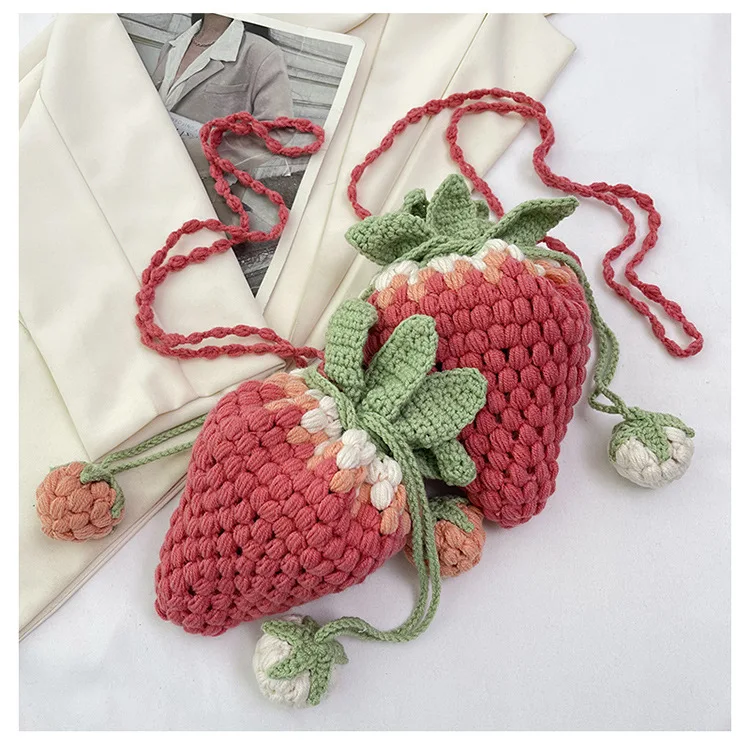 Sweet Strawberry Shaped Hand Woven Lovely Fruit Shape Messenger Bag Cute Storage Bag Strawberry Bag Knitted Crossbody Bag 2023