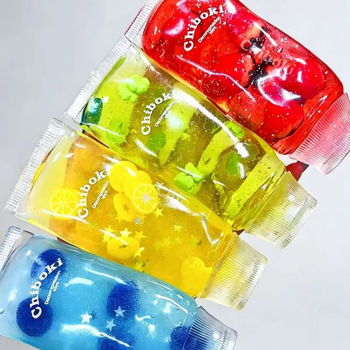 1 unidad de juguete blandito de botella de bebida de frutas mini, juguete antiestrés transparente de botella de agua para apretar, juguete de apretar con frutas 3D en el interior, juguete de mano novedoso para aliviar el estrés para adolescentes y adultos