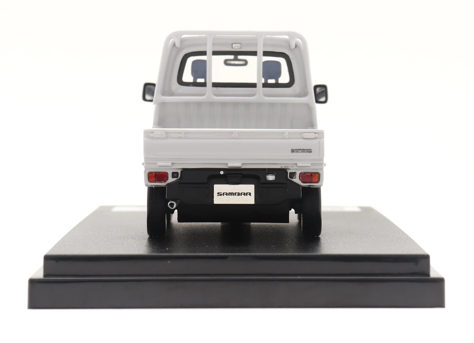 1:43 Handmade Resin Accurate Scale Model For SAMBAR TRUCK TC 2011 High-Quality WhiteCast Car Model Collection Decoration