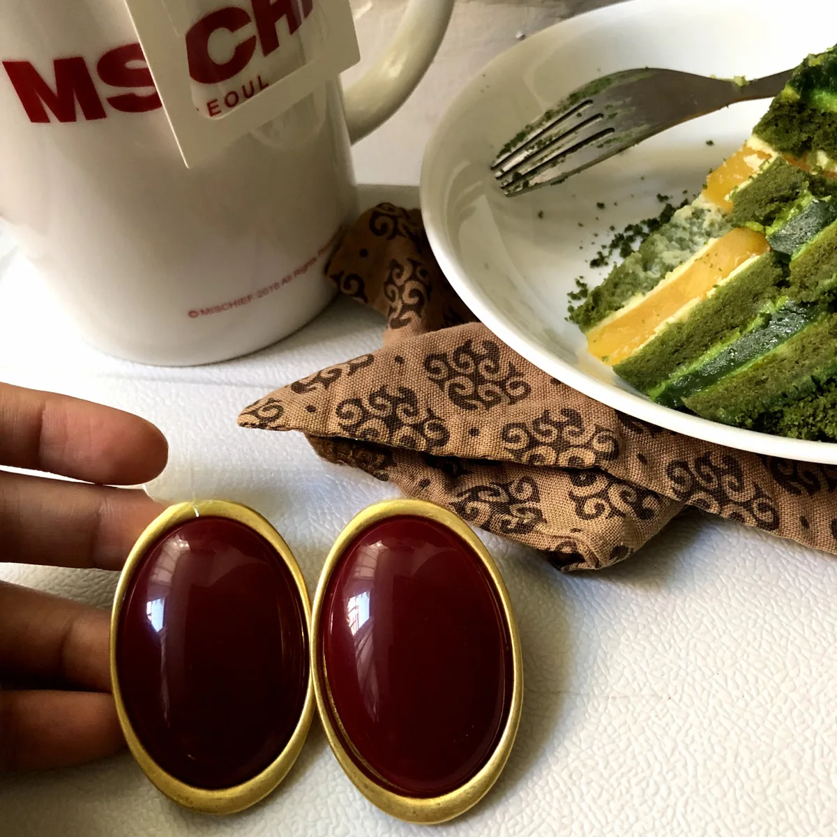 Ankela Red Oval Earrings for Women Retro Design for Women Fashion Elegant Stud Earring Light Luxury and High-end Jewelry