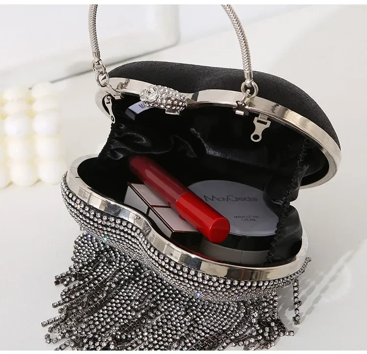 Damen-Handtasche mit silbernem Strass-Herzmuster, Diamant-Quaste, Bankett-Clutch, Hochzeits-Braut-Abendtasche – Detail 6