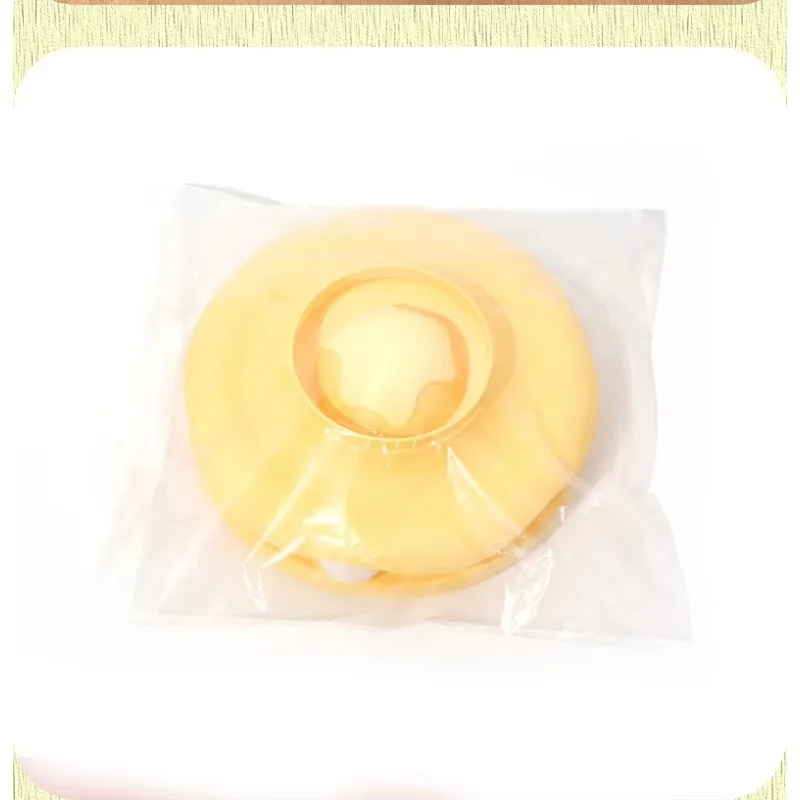 Eco-Friendly Cute Plastic Interactive Bee Pattern Cat Toy Tumbler Track Play Plate for Amusing Cats and Relieving Boredom