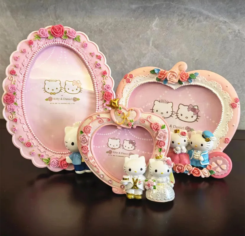 

Hello Kitty Photo Frame Sanrio Kt Cat Anime Model Cartoon Pumpkin Carriage Decoration Crafts For Wedding Home Decor Toy Gifts