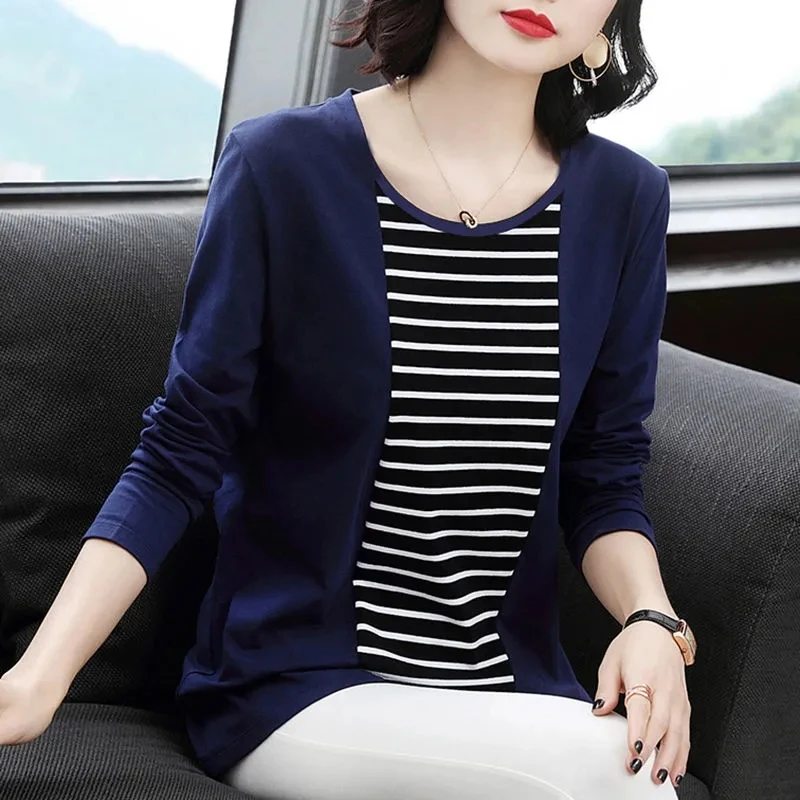 New Long Sleeved Striped T-shirt Women's Tops Patchwork Fake Two Pieces Pullover Shirt Korean Loose Mother Tshirt Large Size 5XL