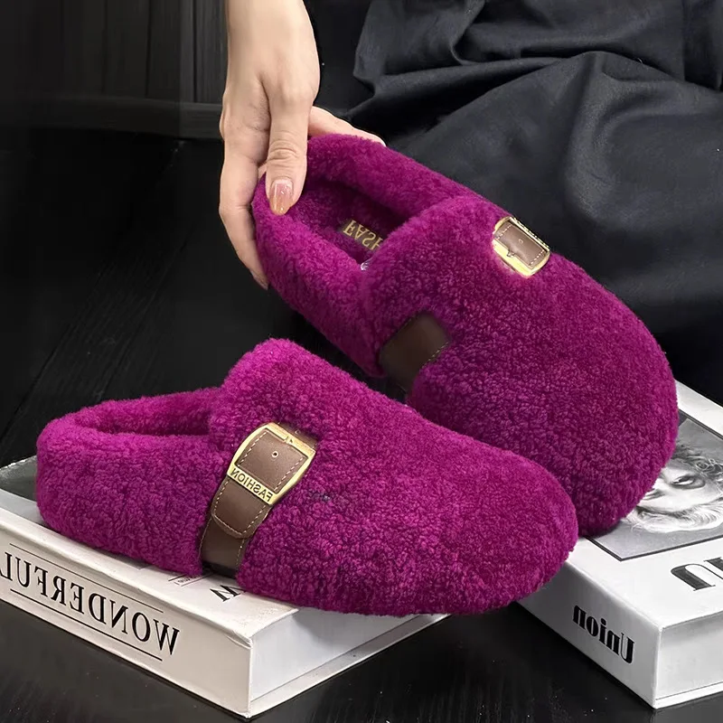 

New Autumn/Winter Collection: Chunky-Soled Slippers with Fur Trim Stylish Women's Homewear: New Warm Slippers for Outdoor Wea