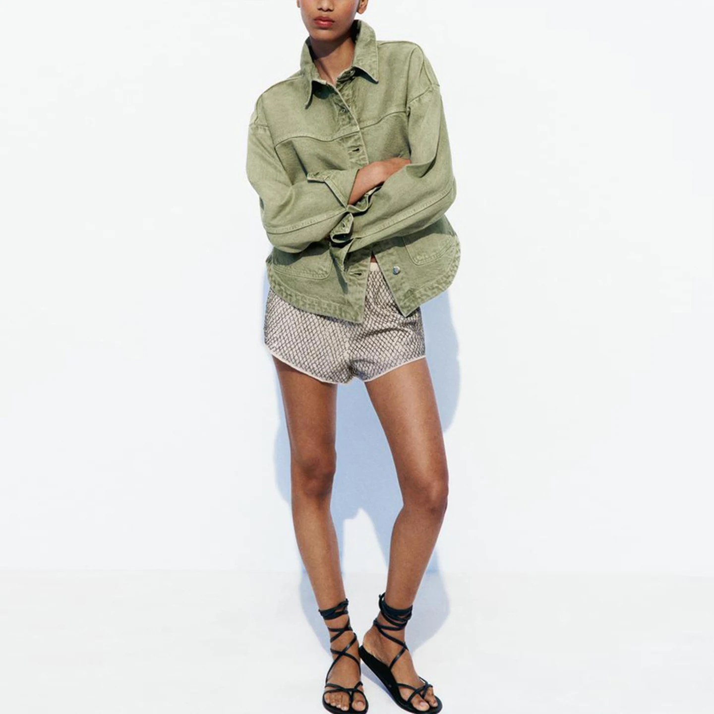 Fall 2025 Women's Denim Jacket with Patch Pocket Decor Standard Fit Long Sleeve Flip Collar Outerwear by ZADATA