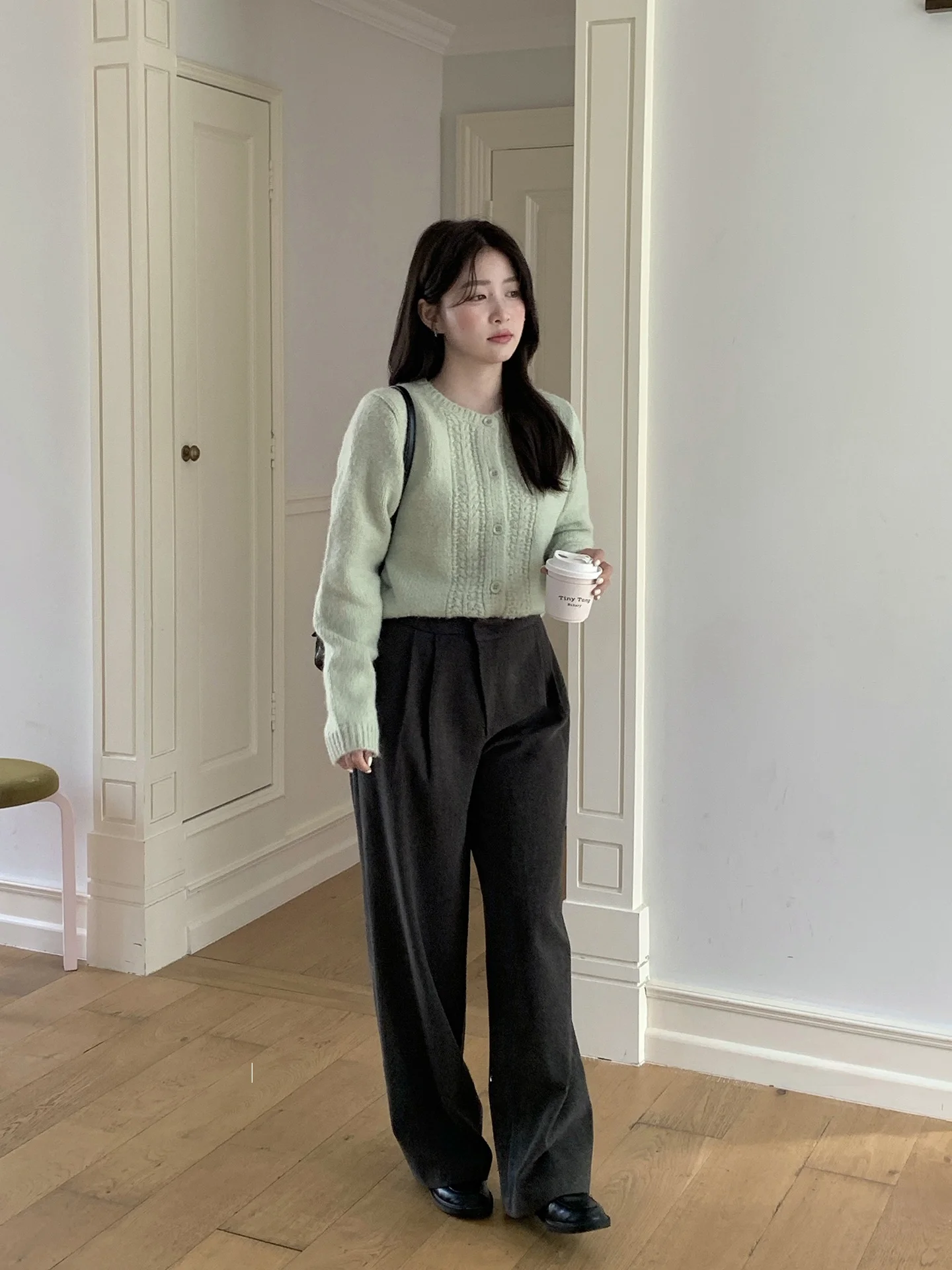 

Early Atmosphere Korean Style Casual Knitted Sweater Versatile Simple Fashionable Autumn Winter Commuting Light Color